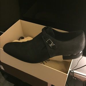 LOUIS VUITTON BLACK MEN’S SHOE SIZE 10/US 11